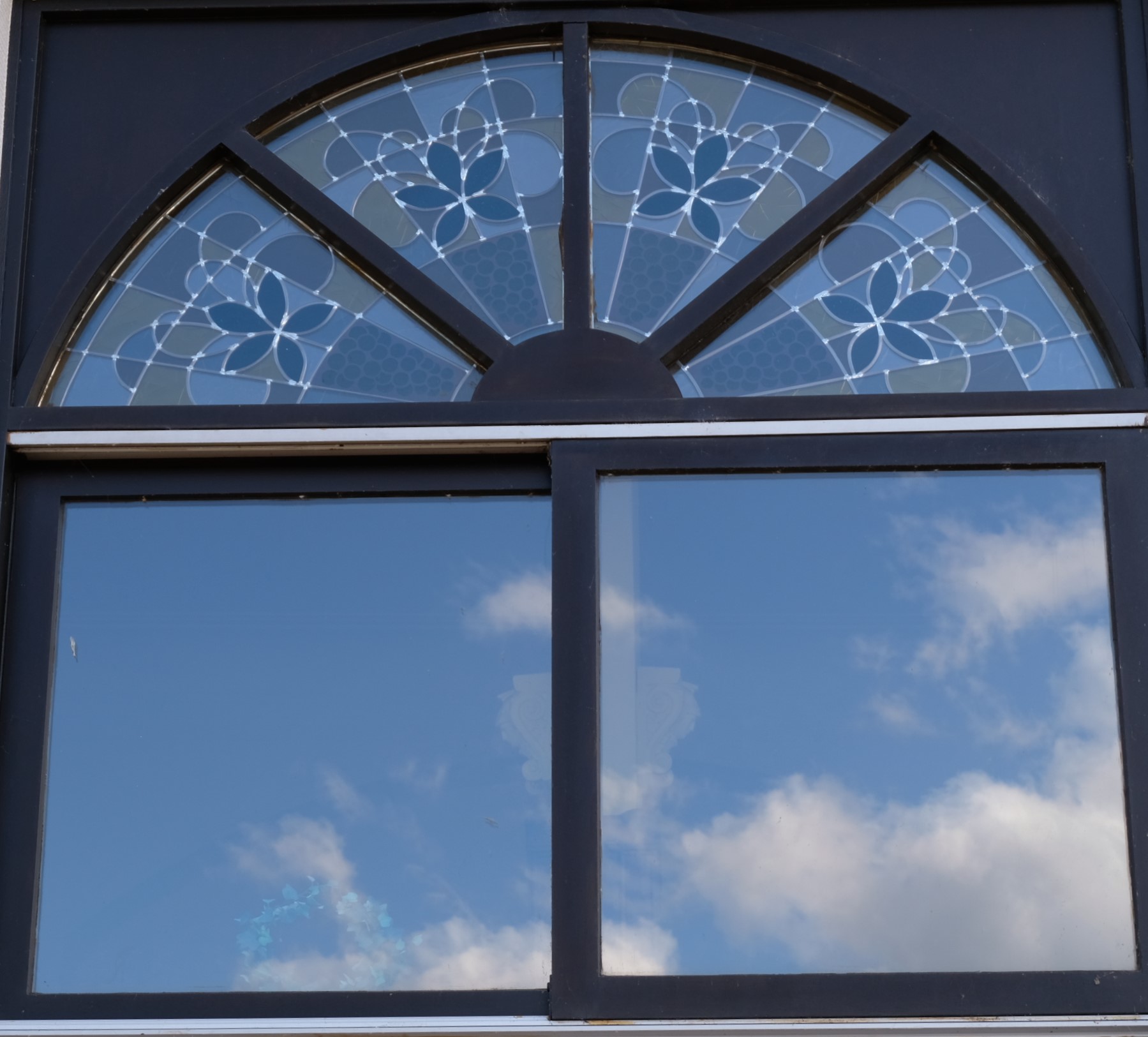 230518-Wolkenfenster