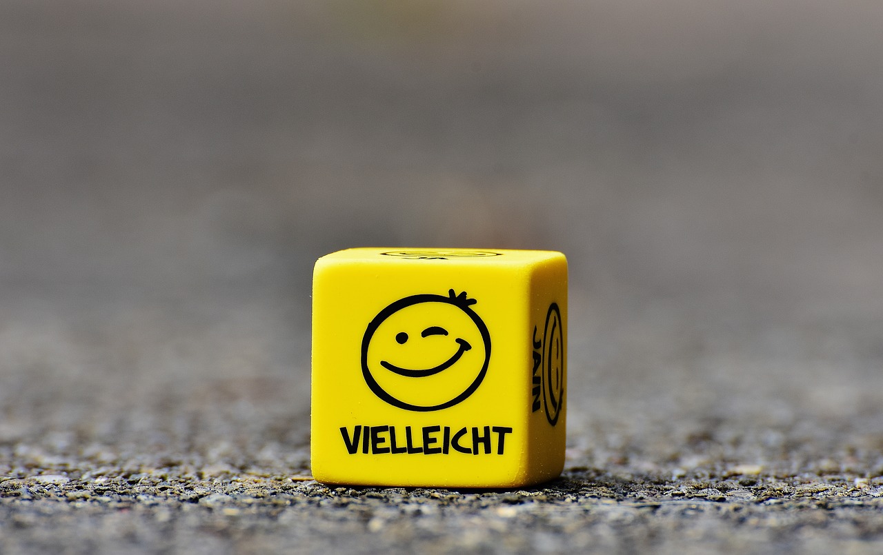 Würfel mit Smiley