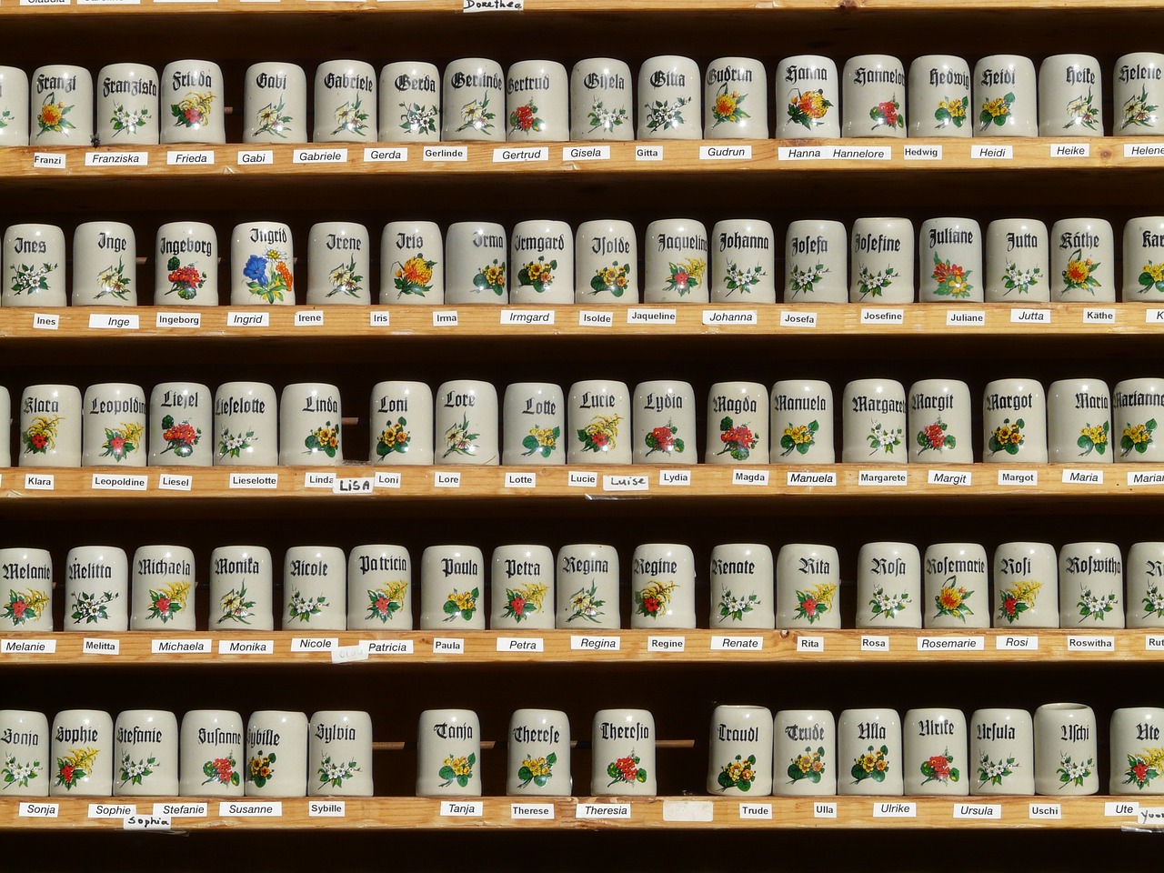 230912-beer-mugs-60097