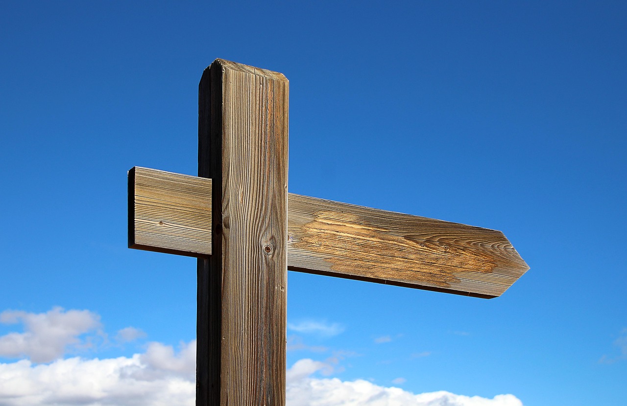 260808-gregmontani-signpost