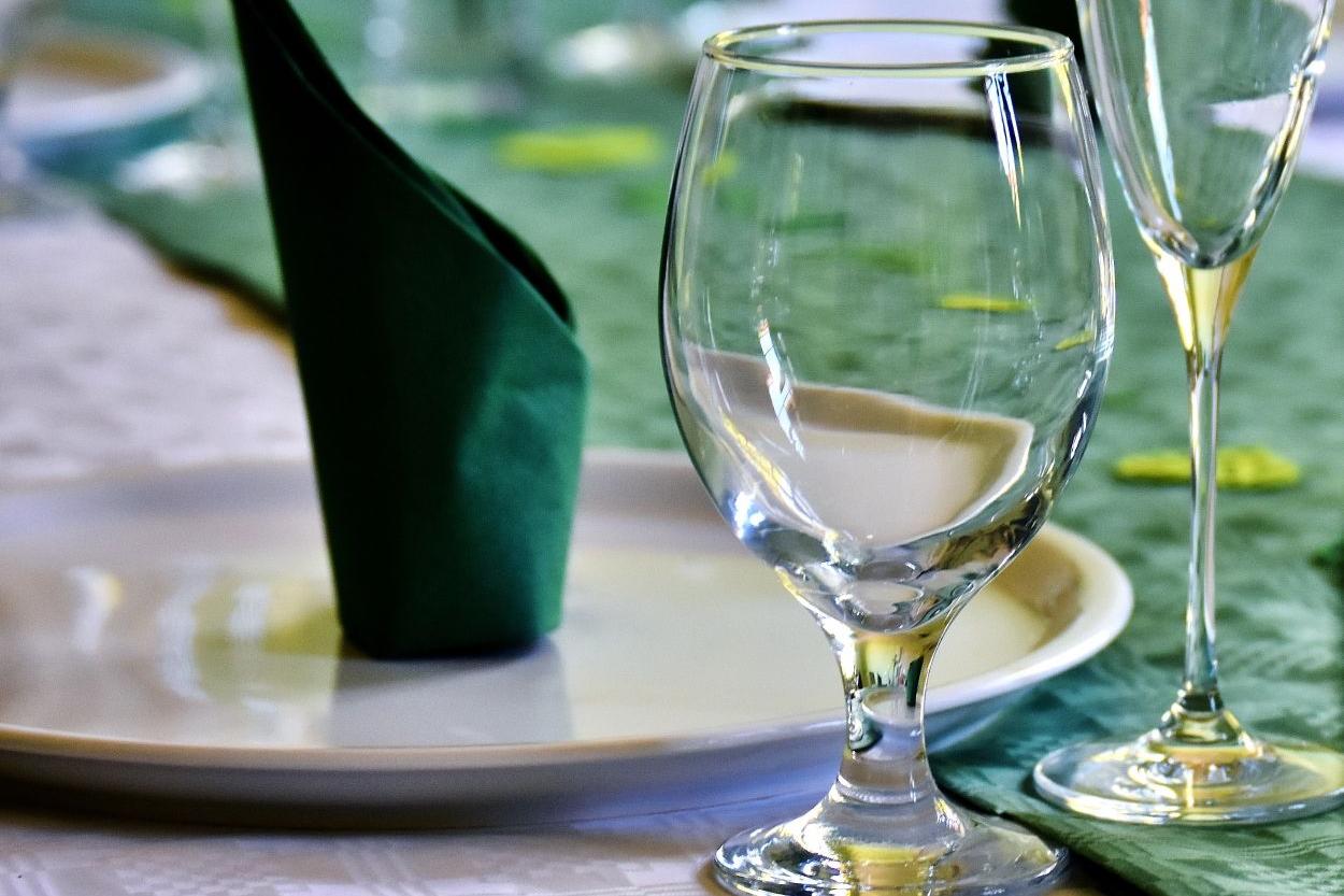 260909-alexas_fotos-set-table