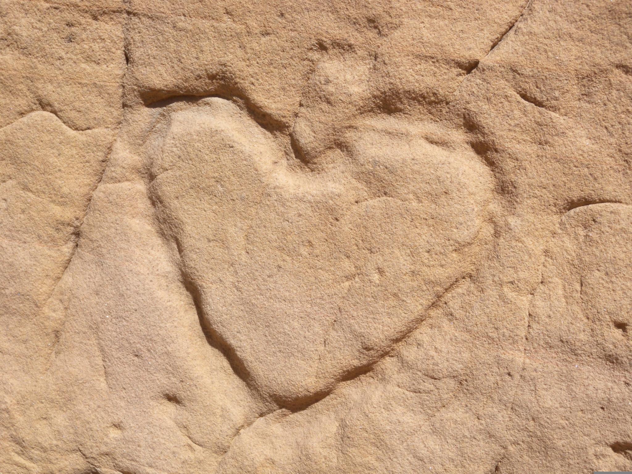 Herz im Sandstein