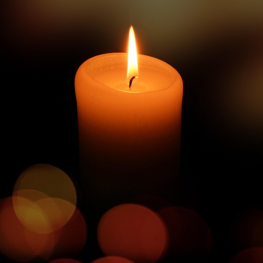 candle-7122444_1280