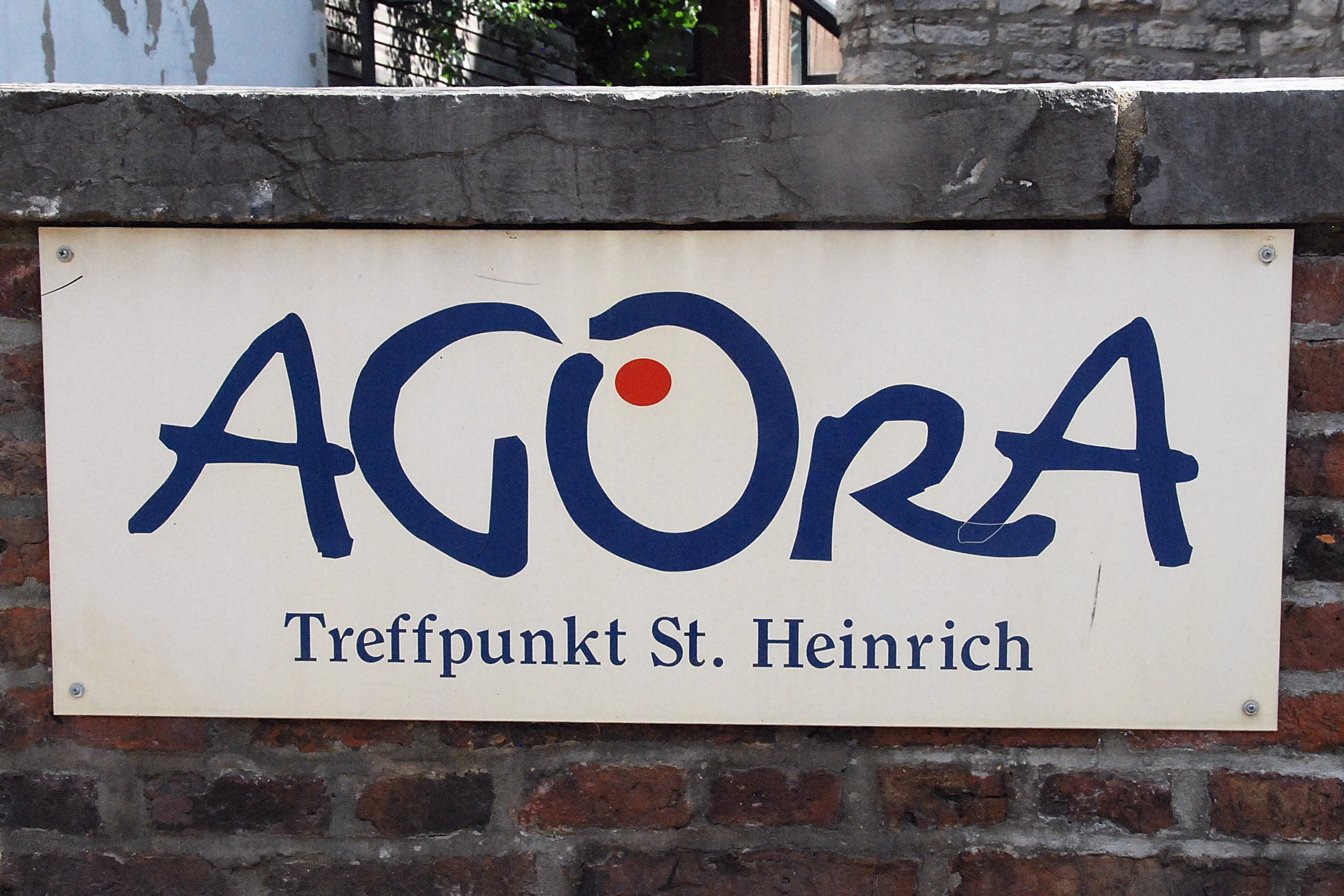 Schild Agora