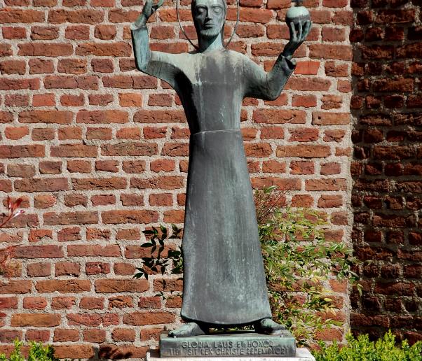 Figur Platz St. Heinrich