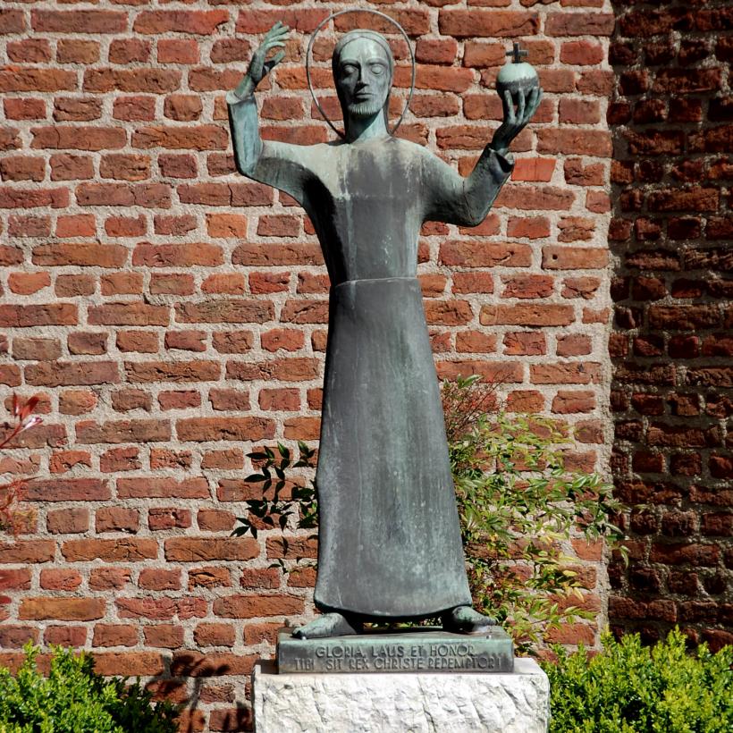 Figur Platz St. Heinrich