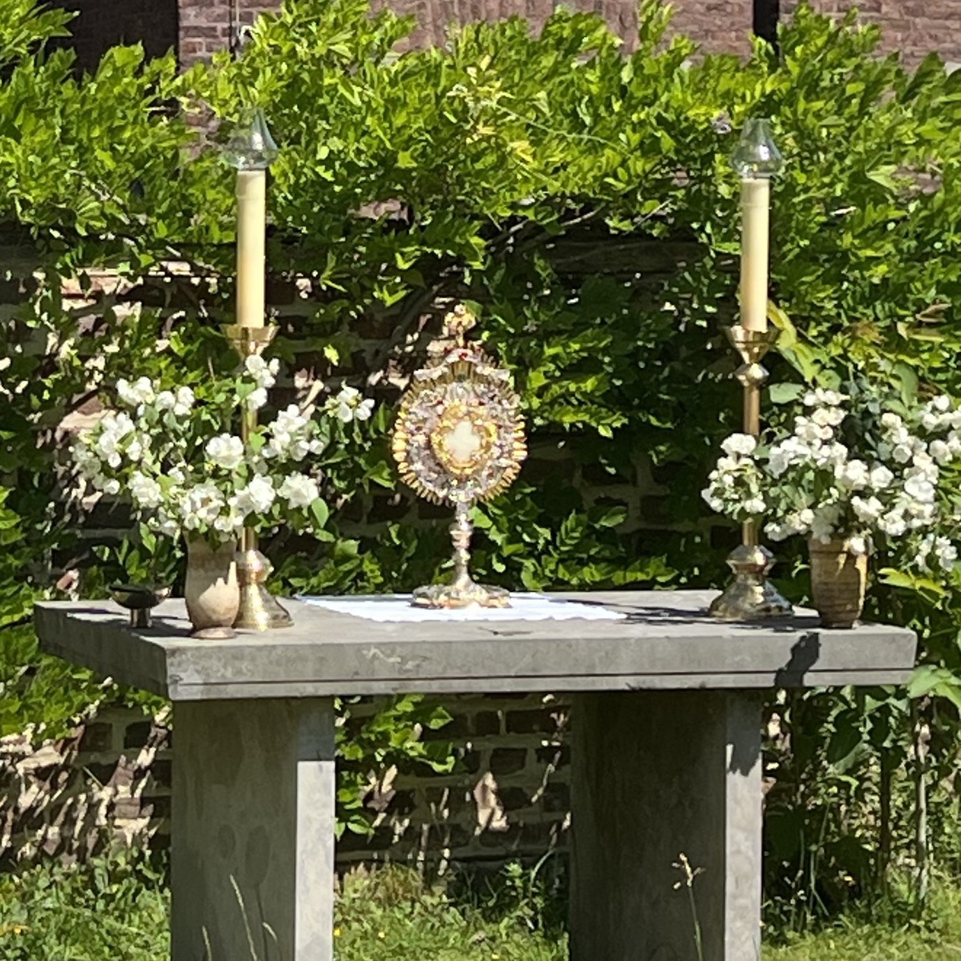 Fronleichnam Altar Pfarrgarten St. Peter