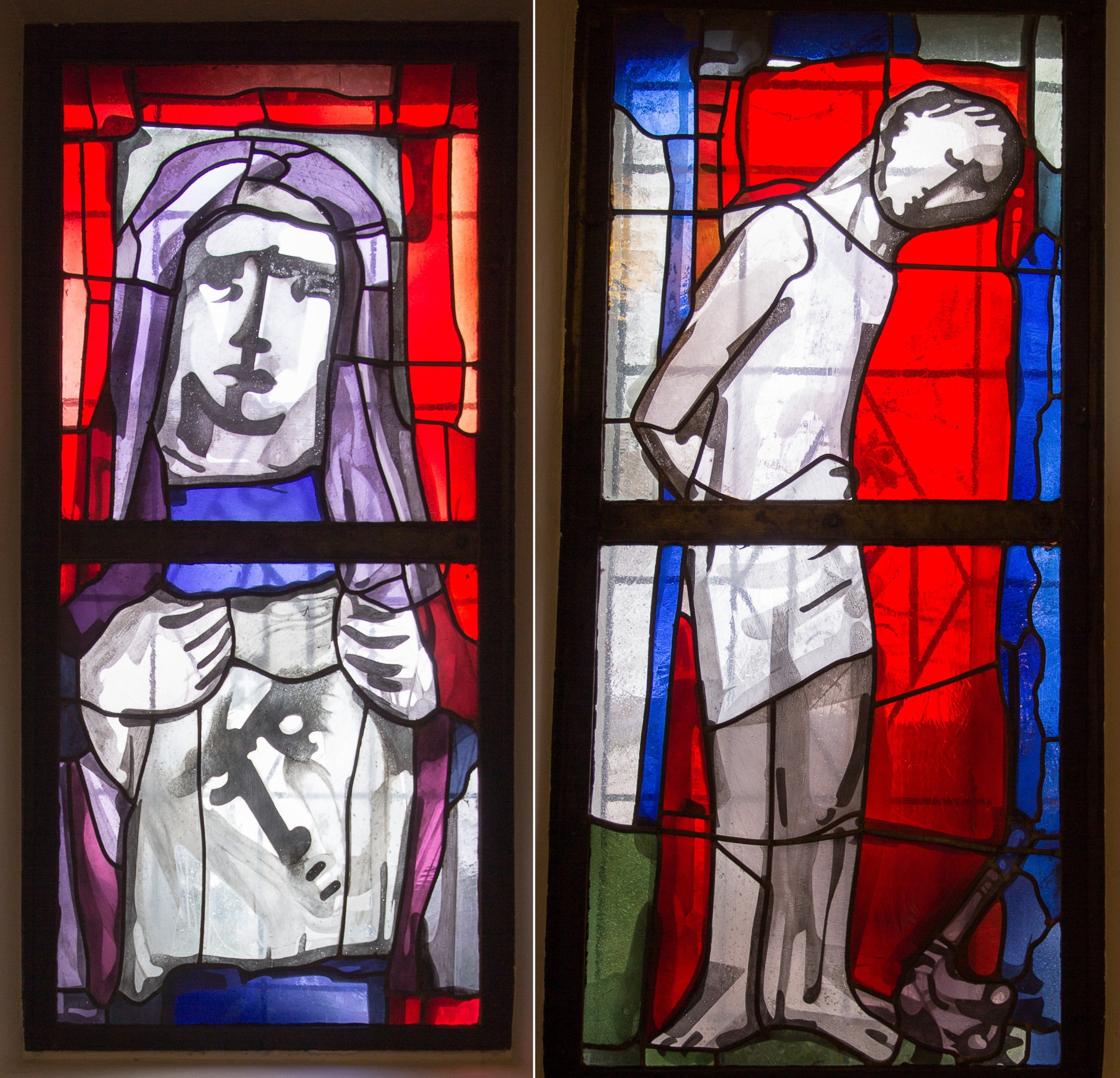 Fenster Konrad neben Eingang